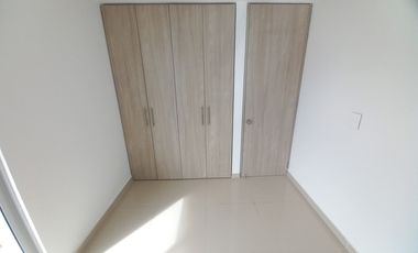 apartamento en arriendo en edificio infinity piso 17. Cod A13876