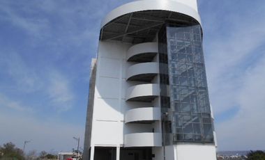 Oficinas Piso completo en RENTA Edificio Milenio III Querétaro
