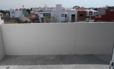Oficinas Piso completo en RENTA Edificio Milenio III Querétaro