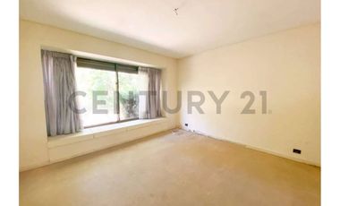 ARRIENDO AMPLIA CASA EN LOS DOMINICOS