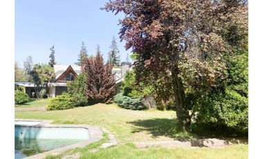 ARRIENDO AMPLIA CASA EN LOS DOMINICOS