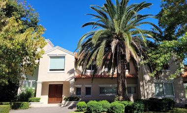 Casa en venta en Olivos Golf Club