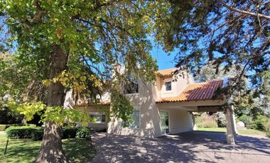 Casa en venta en Olivos Golf Club