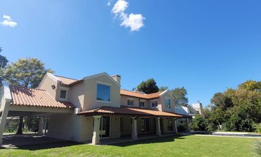 Casa en venta en Olivos Golf Club