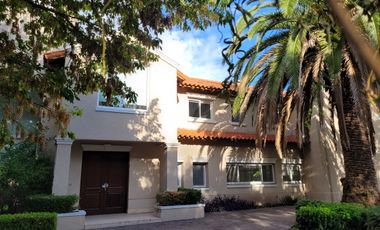 Casa en venta en Olivos Golf Club