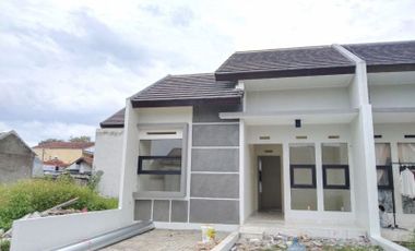 Rumah New Minimalis bisa KPR di Ciparay 200m ke SPBU Cikopo Dp Murah Boleh di Angsur.