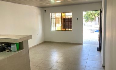 casa en arriendo en los pinos. Cod A106393
