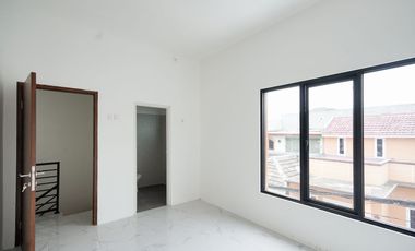 Rumah SHM Idaman 10 Menit ke RS Taman Harapan Baru Dibantu KPR J-37657