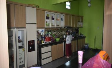 DI JUAL CEPAT RUMAH 2 LANTAI + KOLAM RENANG DEKAT KAMPUS UIR