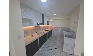 Alquiler De Departamento Moderno Con Ascensor – 2 Dormitorios En Campoy