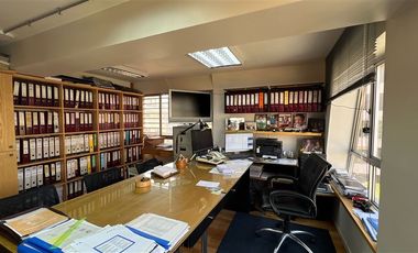 Oficina en Arriendo en Lota / Suecia