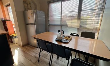 Oficina en Arriendo en Lota / Suecia