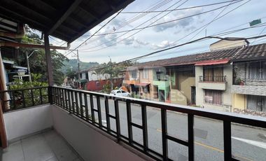 casa en arriendo en  samaria. Cod A60677
