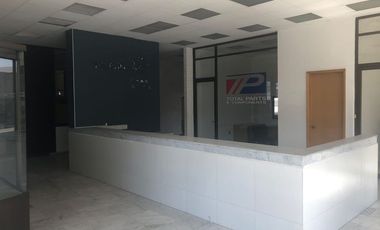 EDIFICIO AGENCIA AUTOMOTRIZ RENTA o VENTA