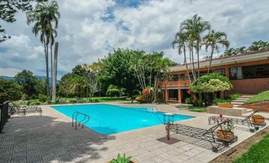 finca en venta en cerritos. Cod V2652