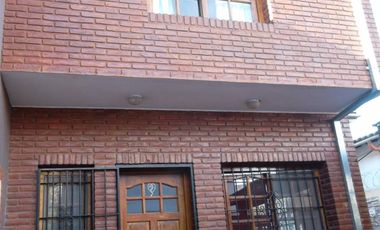 VENTA MUY BUEN PH 3 AMBIENTES CON PISCINA, CHILAVERT