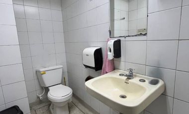 edificio en arriendo en centro. Cod A18938