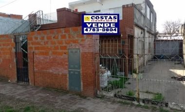 CASA A REFACCION EN JOSE LEON SUAREZ