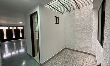 casa en arriendo en el dorado. Cod A64239