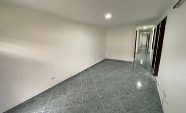 casa en arriendo en el dorado. Cod A64239