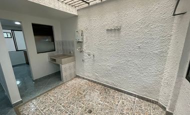 casa en arriendo en el dorado. Cod A64239