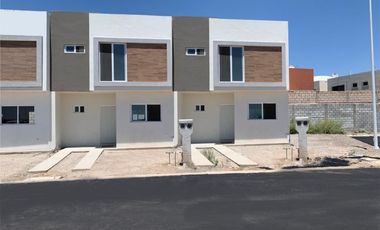 CASAS EN VENTA EN CERRADA OYAMELES (FRENTE A LOS OLIVOS) GOMEZ PALACIO