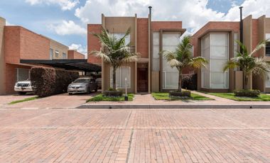 casa en arriendo/venta en chuntame. Cod A8414
