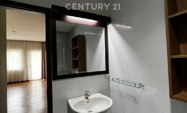 Cipete Selatan Rumah Disewakan Semi Furnished