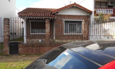 Casa  en Venta Ramos Mejia / La Matanza (A004 4515)