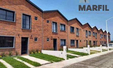Venta de Casa de 3 Recámaras en Montellano2, Villa de Álvarez Colima