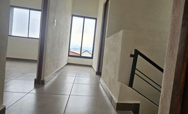 Venta de Casa de 3 Recámaras en Montellano2, Villa de Álvarez Colima