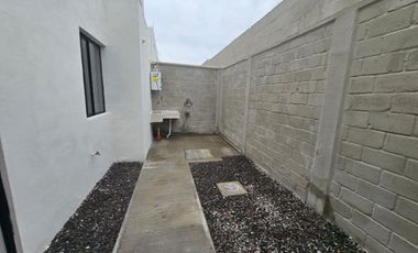 Venta de Casa de 3 Recámaras en Montellano2, Villa de Álvarez Colima
