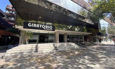 Local Comercial en Venta en Esquina Ricardo Lyon en Edifio Giratorio