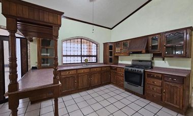 Bodega en Renta con Oficinas/Casa Incluida en Col. San Agustín Torreón Coah.