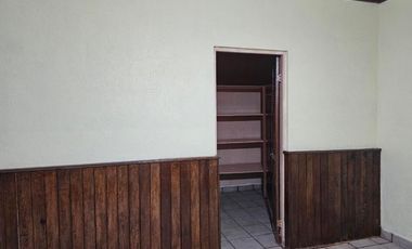 Bodega en Renta con Oficinas/Casa Incluida en Col. San Agustín Torreón Coah.