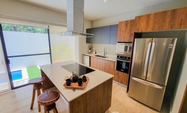 Casa · 3 Recámaras · Residencial Arbolada · Av. Huayacán