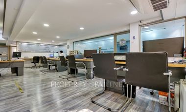 Gran Oficina en Providencia con Ubicación Privilegiada (UF 61,9/m2)