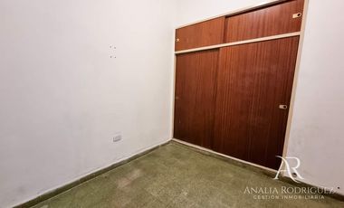 VENTA – VIVIENDA MULTIFAMILIAR – 3 DEPARTAMENTOS – SIN EXPENSAS – VILLA ADELINA