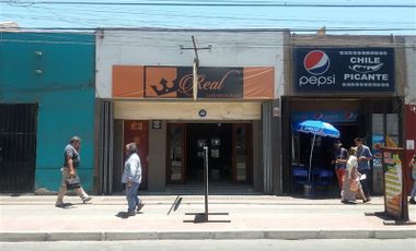 Local Comercial en Venta en Restaurante en funcionamiento en venta en sector centro. calle Maipu.