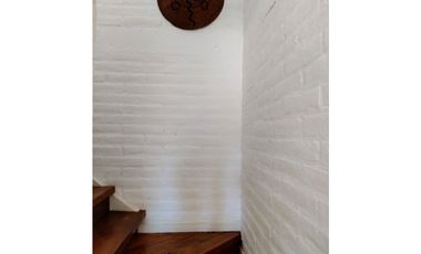 MODERNO - CON TERRAZA - BARRIO LOS TRONCOS