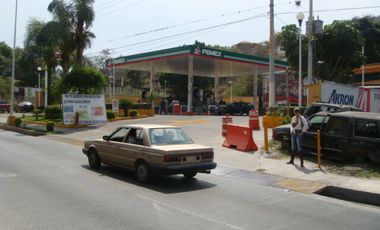 2 TERRENOS JUNTOS EN VENTA SOBRE PASEO CUAHUNAHUAC, JIUTEPEC MOR. LA JOYA.