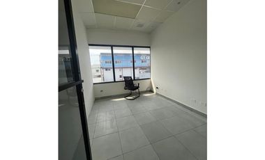 !!!Se Alquila Oficina en Costa Del Este $ 2.000¡¡¡
