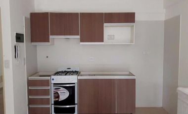 DUPLEX DE 2 AMB CON JARDIN Y COCHERA