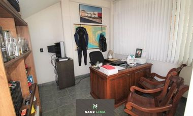 CENTRAL DE ABASTOS: OFICINAS Y TERRENO PROPIO PARA TRAILERS, EN CELAYA, GTO.