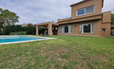 OPORTUNIDAD RETASADA! Hermosa Casa en Barrio privado LAS LIEBRES