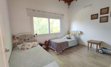OPORTUNIDAD RETASADA! Hermosa Casa en Barrio privado LAS LIEBRES