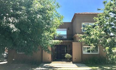 OPORTUNIDAD RETASADA! Hermosa Casa en Barrio privado LAS LIEBRES