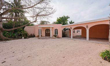 Casa en venta en Chichí Suárez, Mérida, Yucatán
