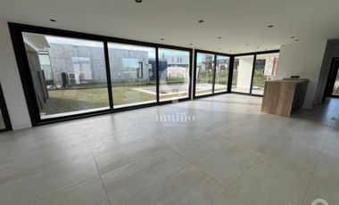 Casa - Rumenco