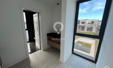 Casa - Rumenco